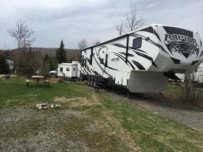 2013 41 ft Raptor 365LEV