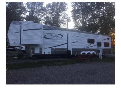 2017 42ft monti Carlo  2bedroom bunkhous
