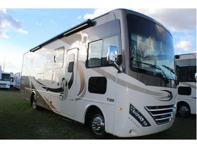 2017 Thor Hurricane 29M Gas