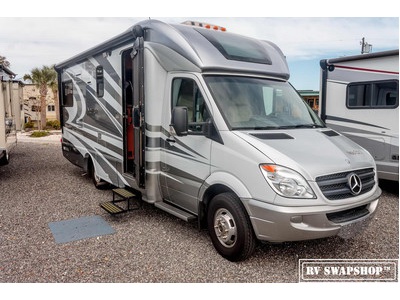 2014 Itasca Navion 24G