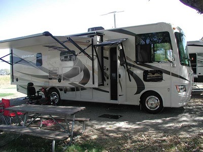 By Owner! 2015 Thor Wind Sport 27K w/sli