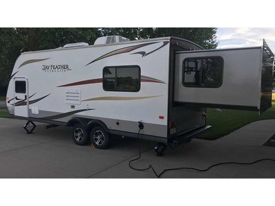 By Owner! 2014 Jayco Ultra-lite X213 Tra