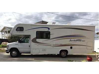 By Owner! 2009 27ft. Fleetwood Jamboree 