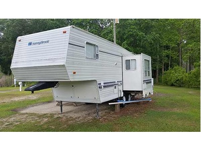 By Owner! 1999 28ft. Sunnybrook 24CKFS F