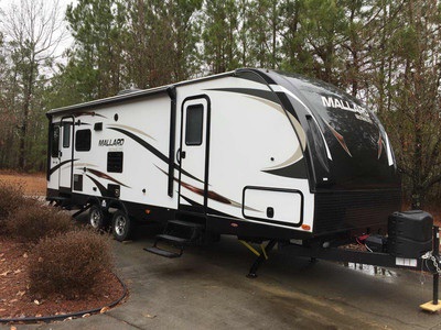 2017 Heartland Mallard M27 - $18,000