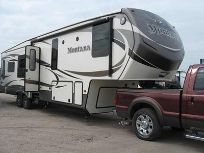By Owner! 2016 Keystone Montana 3611 RL 