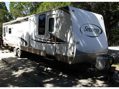 By Owner! 2010 36ft. Keystone Sprinter w