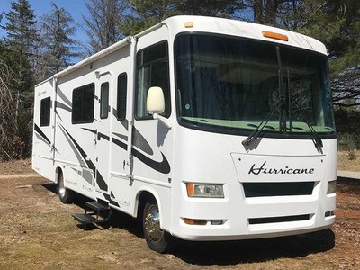 By Owner! 2007 30ft. Thor Hurricane
