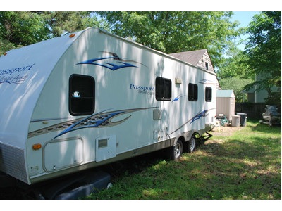 By Owner 2009 Passport ToyHauler 25FQ
