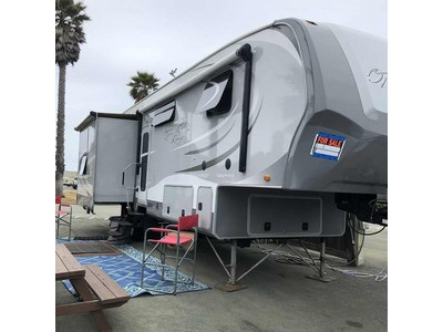 By Owner! 2013 36ft. Open Range Roamer 3