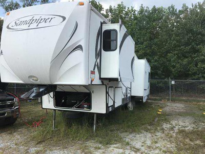 By Owner! 2009 35ft. Forest River Sandpi