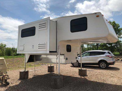 By Owner! 2006 16ft. Arctic Fox 860 Silv