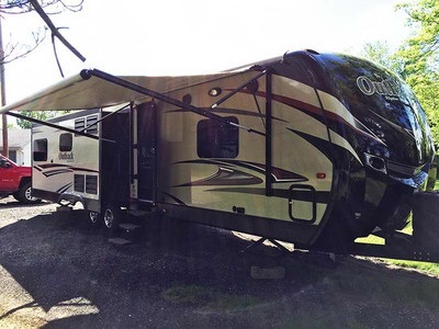By Owner! 2015 32ft. Keystone Outback 31