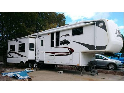 By Owner! 2007 Keystone Everest 38 fift