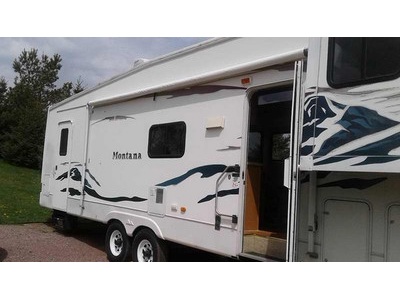 By Owner! 2004 36 ft. Keystone Montana w