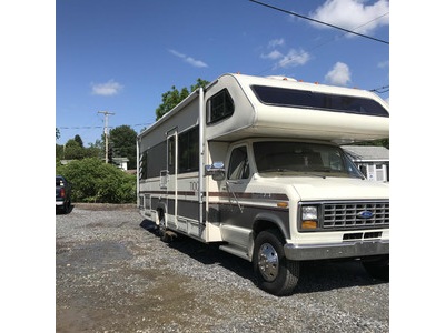 89 Tioga 27ft Motorhome  LOW MILES