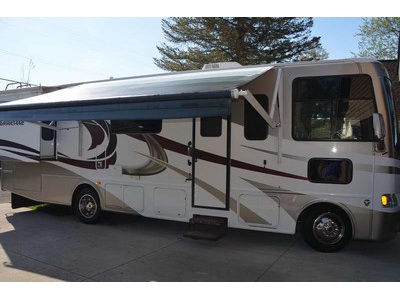 By Owner! 2013 30 ft. Thor Motor Coach H