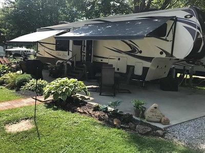 By Owner! 2015 34 ft. EVER GREEN BAY HIL