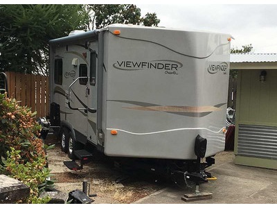 By Owner! 2009 21 ft. Cruisers RV Viewfi