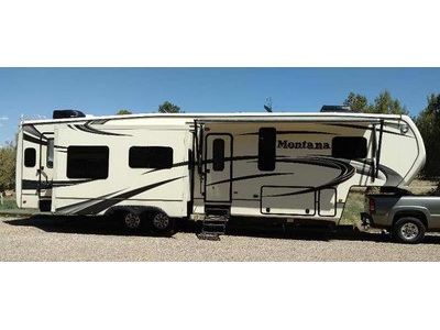 By Owner!  2014 39 ft. Keystone Montana 