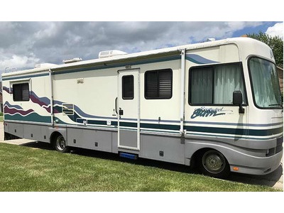 By Owner! 1998 34 ft. Fleetwood Southwin