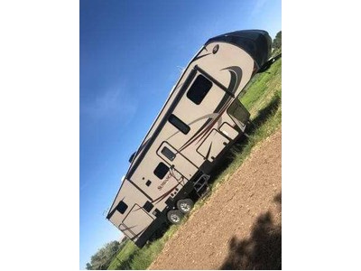 2017 Heartland Sundance Fifth Wheel