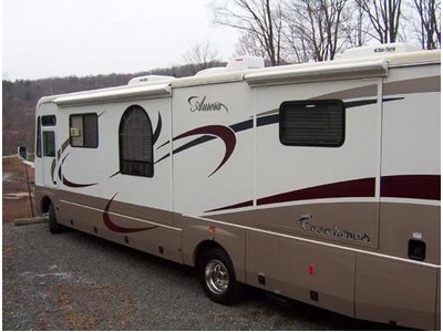 2005 Coachmen  Aurora 3480 DS-F