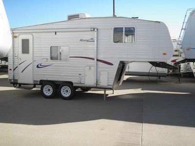 2003 Road Runner Road Runner 5th Wheel