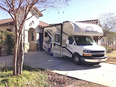 2017 Thor Fourwinds 22E Class C $48,900