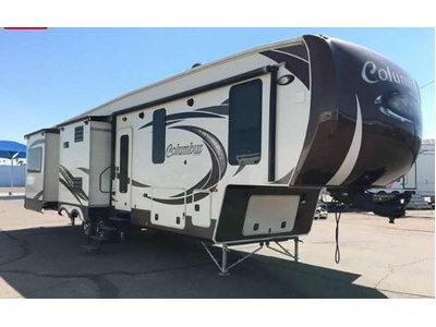 By Owner! 2013 42ft. Palomino Columbus 3