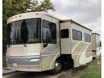 By Owner! 2006 37 ft. Winnebago Journey 