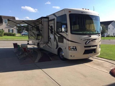 By Owner! 2016 29 ft. Thor Windsport w/s
