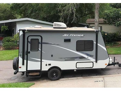 By Owner! 2016 18 ft. Jayco Jay Feather 