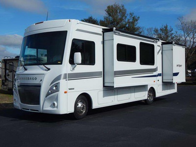 2018 WINNEBAGO INTENT 30R CLASS A (GAS)