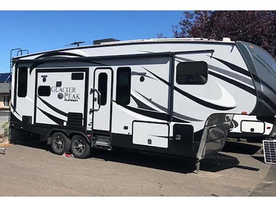 Excellent Condition! 2016 31 ft. Outdoor