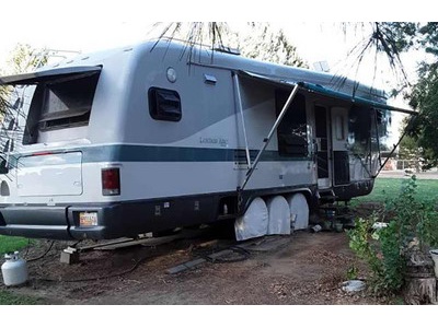 By Owner! 1997 40 ft. Newmar London Aire