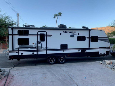 Like New! 2020 32 ft. Winnebago Minnie P
