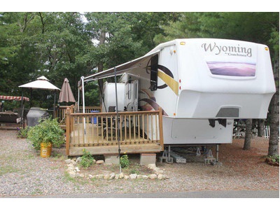 King bed! 2008 40 ft. Coachmen Wyoming w