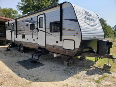 Like New! 2016 Jayco Jay Flight 32 Bunk 
