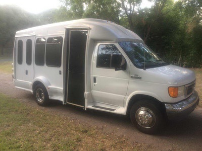 Bus conversion! 2006 22 ft. Land Terra T