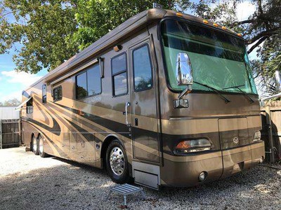 05 Monaco Dynasty Recreational Vehicle -