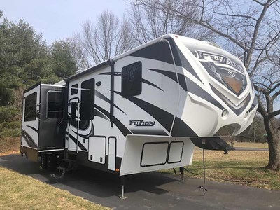 Excellent condition! 2014 38 ft. Keyston