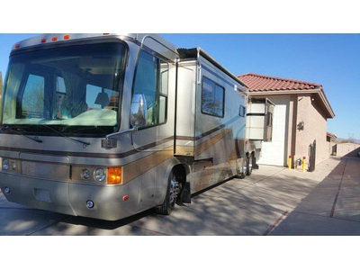 By owner! 2001 40ft. Monaco Signature w/