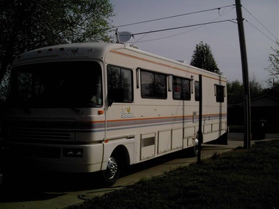 1991 34Ft Fleetwood Bounder-$8,400 