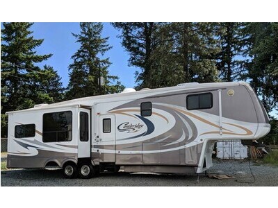 2006 Keystone 36 5th Wheel 4 Slides 