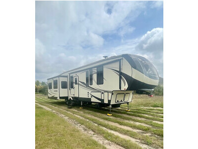 2018 Sierra Forest River SEF371REBH