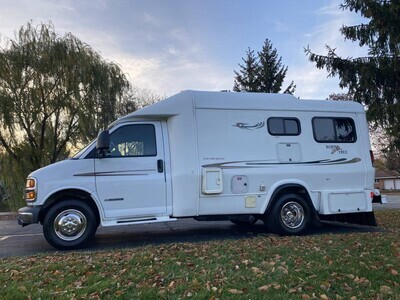 2003 Born Free Bed & Breakfast