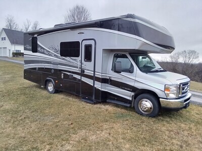 2018 dynamax ISATA series 4  25rw  GAS