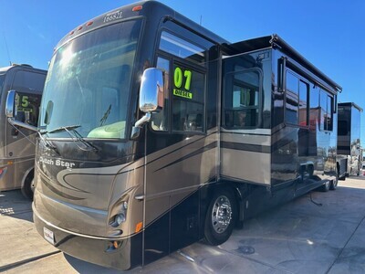 2007 Newmar Dutchstar 4304 Diesel Pusher