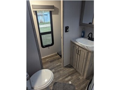 New fifth wheel with bunk house